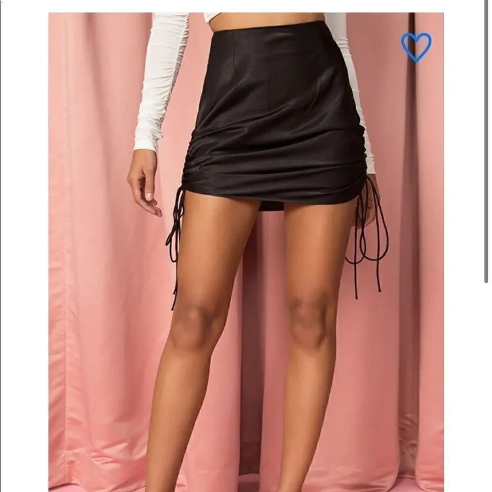 Tiger Mist Black Rue Skirt NWT XS